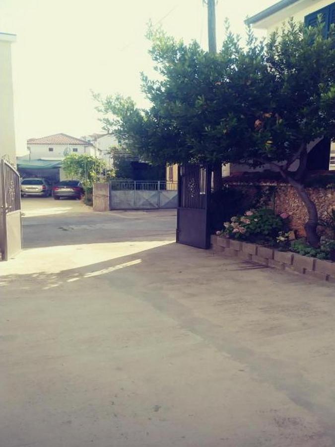 Apartman Ena Vodice Exterior foto